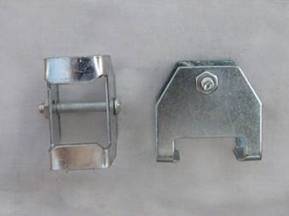 固定卡槽連接器